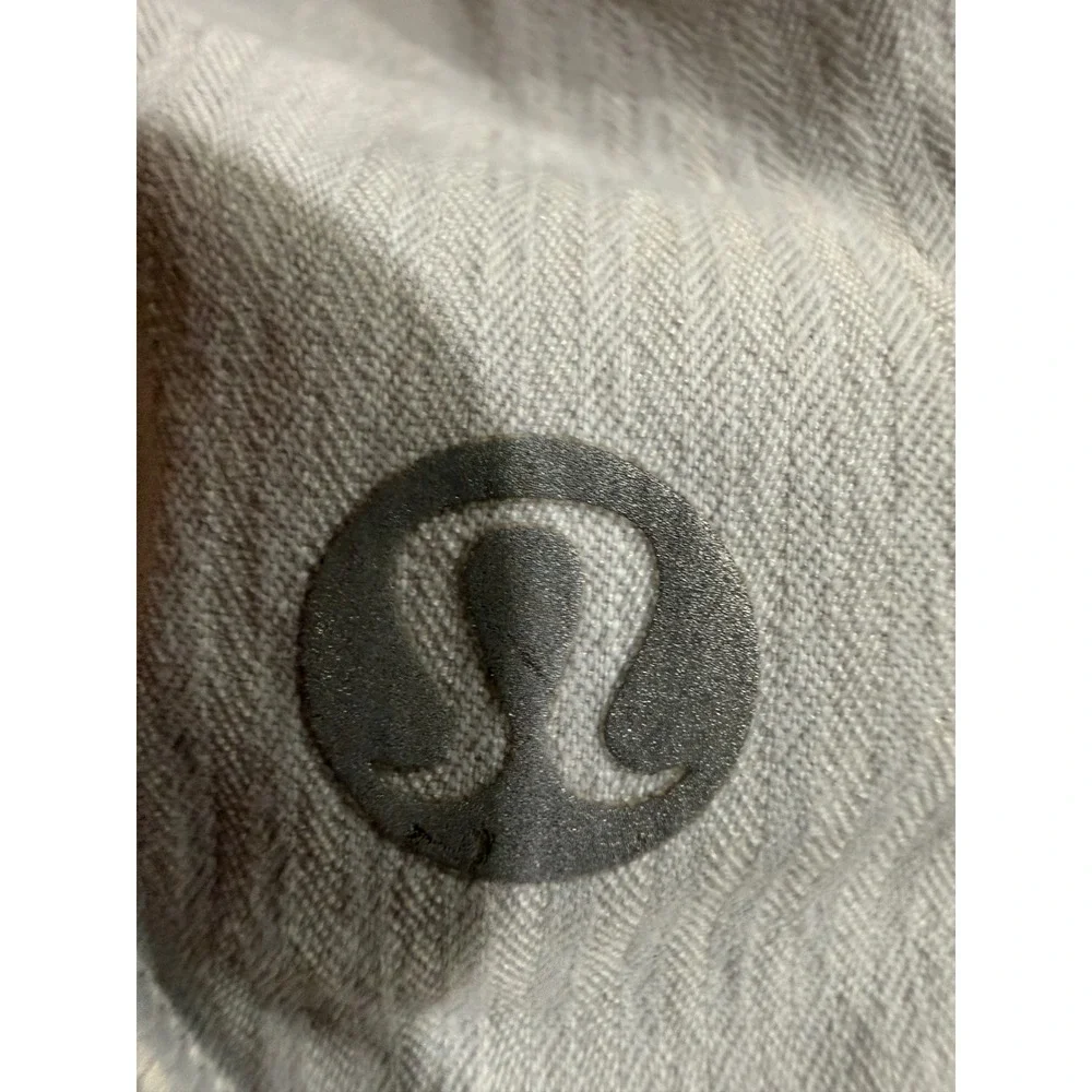 Lululemon Speed Up Low-Rise Lined Shorts 2.5